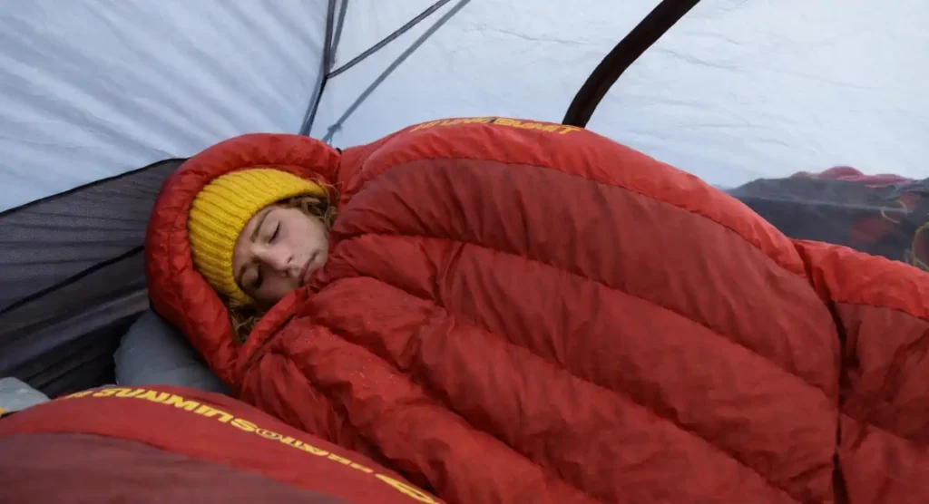 Why sleeping bags lose warmth